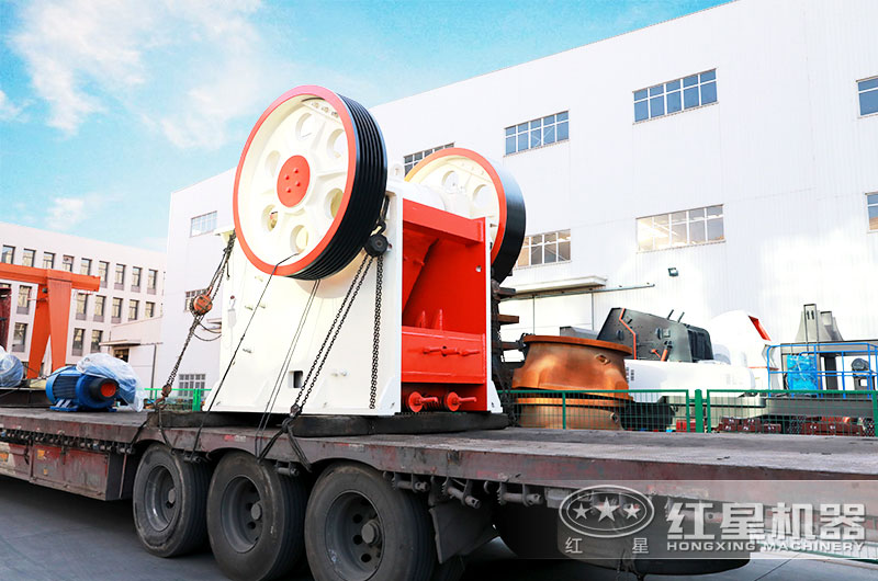 HD鄂式破碎機發貨中