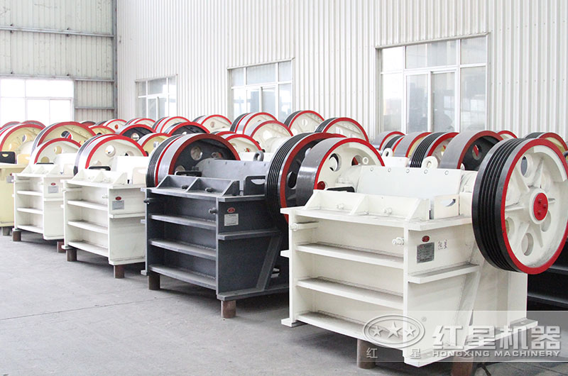 顎式破碎機型號齊全，等你選擇