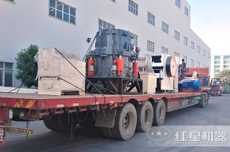 69顎破和圓錐破裝車完畢，準備發貨